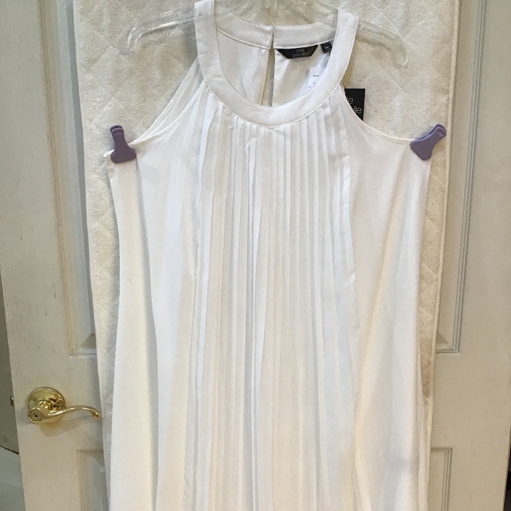 Women’s white knee length summer dress